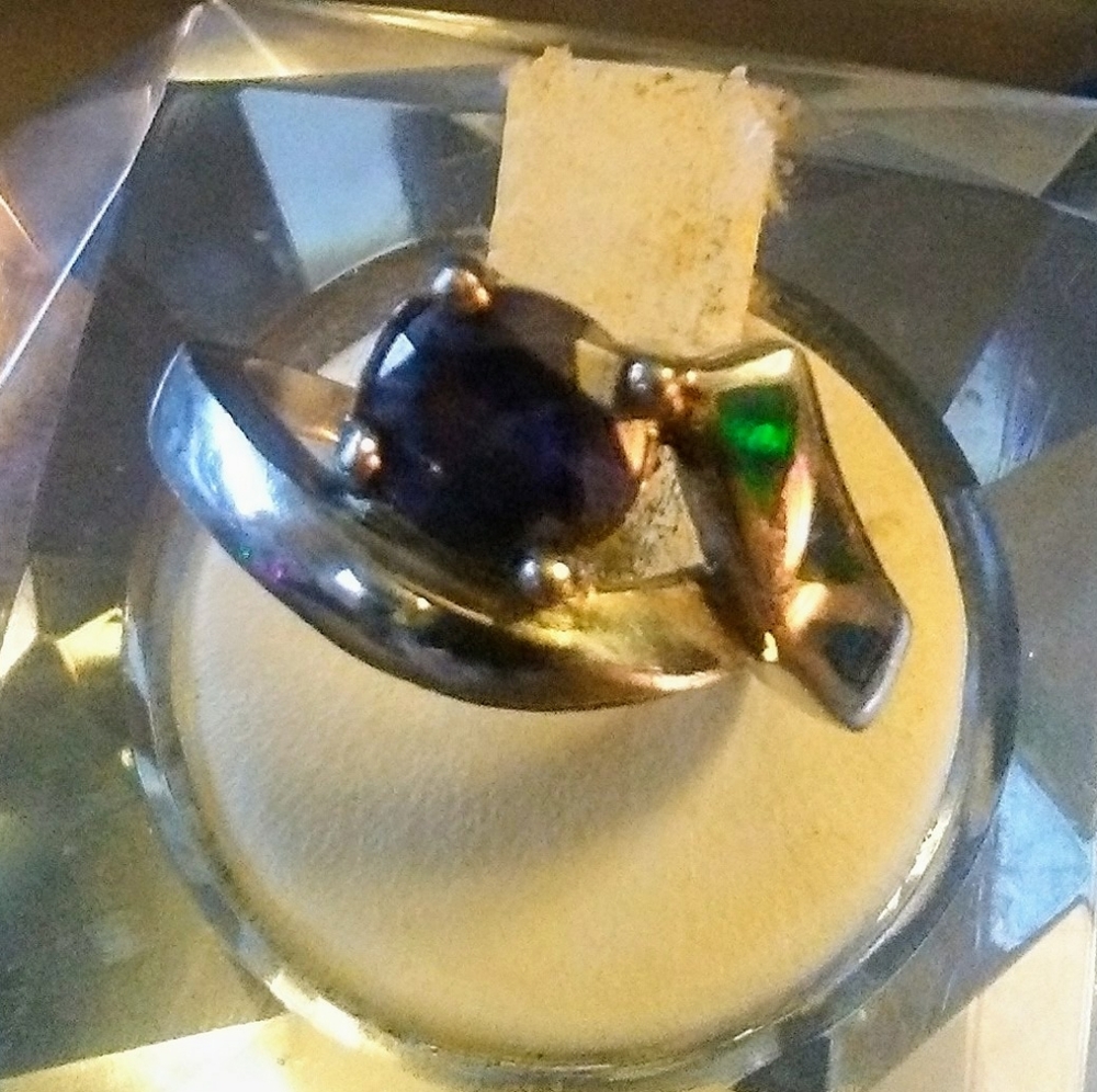 925 Sterling Silver Amethyst & inlayed Opal Ring